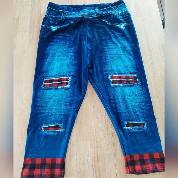 Faux denim Buffalo Plaid peek-a-boo capri legging - Picture 2 of 4